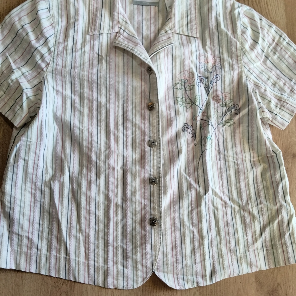 Alfred Dunner White With Colored Stripes Embroidered Flower size‎ 14P